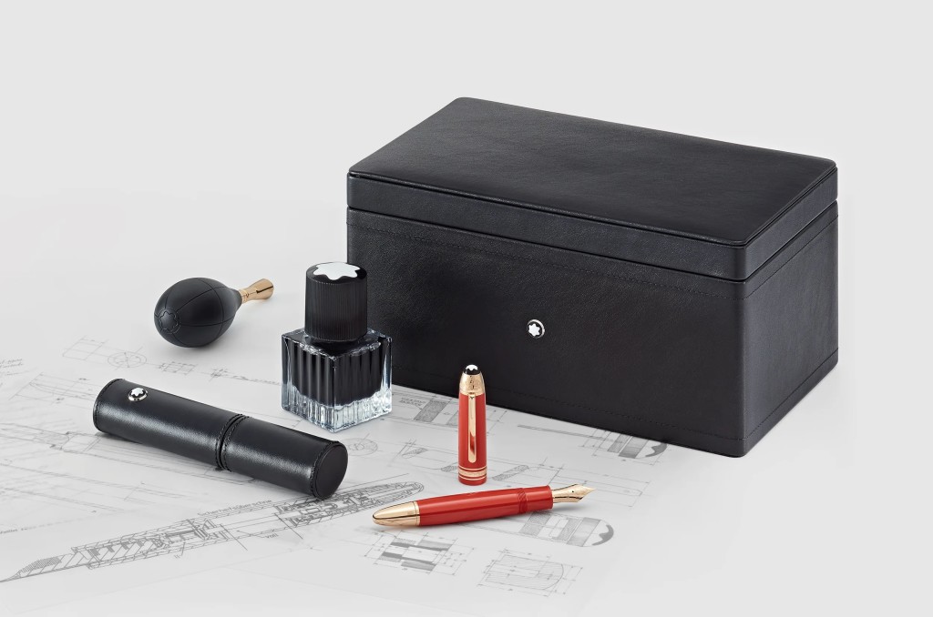 Above: The Montblanc Meisterstück Traveller Limited Edition 1924 comes in a presentation case with the new ink adapter, two ink bottles featuring black and blue ink, a cleaning tool and a cone adapter.